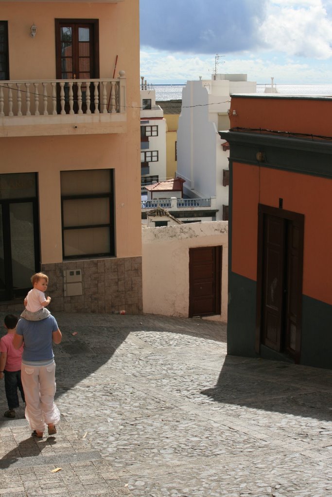 Santa Cruz de la Palma - old town by Romain Schwartz