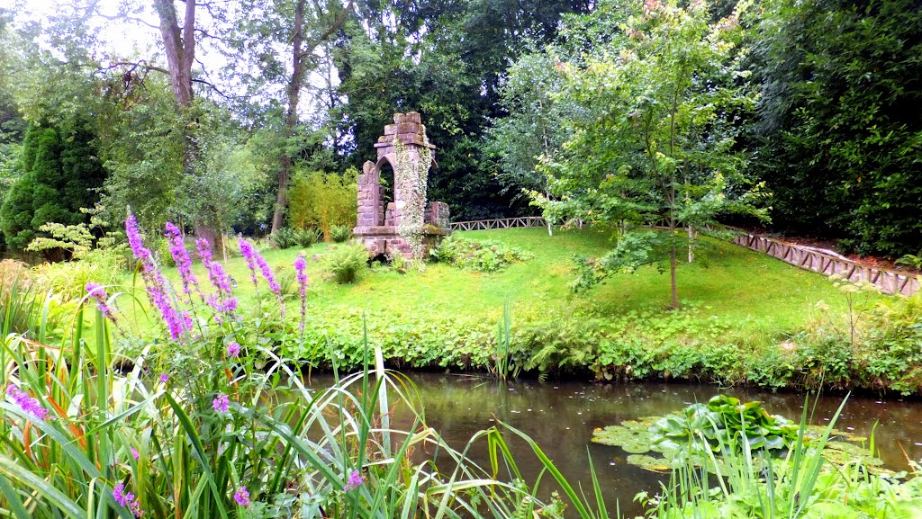 Cholmondeley Castle gardens - the folly by muba