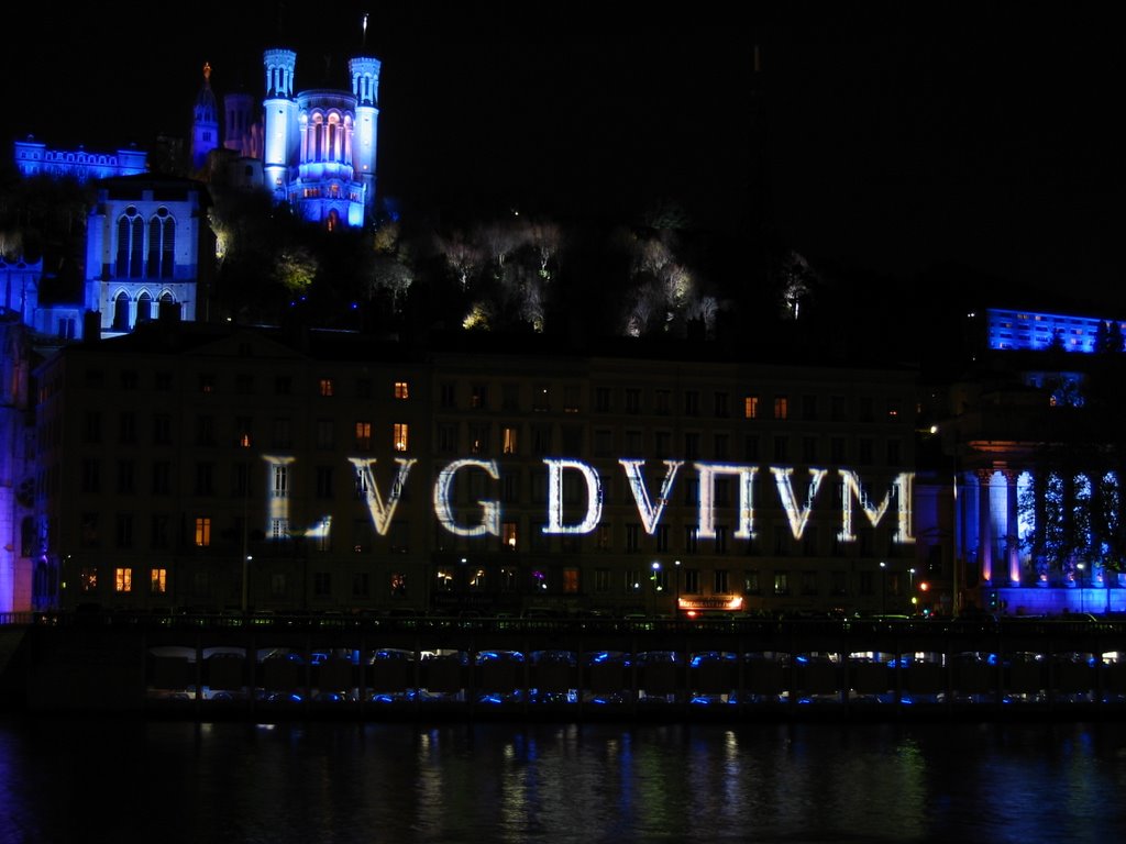 Lyon - Quais de Saône (Fête des Lumières 2005) by jasonvy7