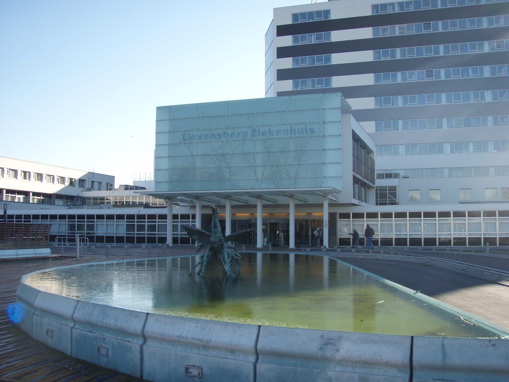 Lievensberg ziekenhuis - bergen op zoom(NL) by stevenvanValen+hannekeRolloos