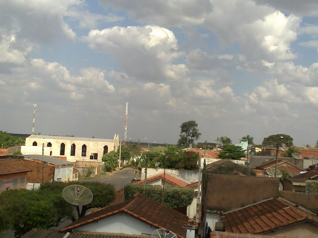 Parte da cidade vista do Conj. Hab. em Palmares Pta em 25/08/2012 by Mauro Luiz Benedito da Costa