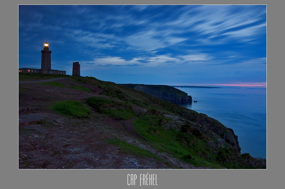 Cap Frehel Lighthouse by Serdar Ugurlu