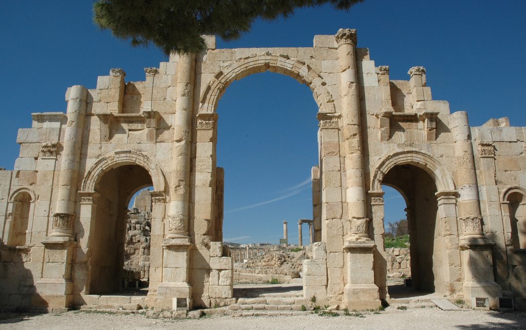 Entrance to the ruins of Jerash, Jordan by kluke