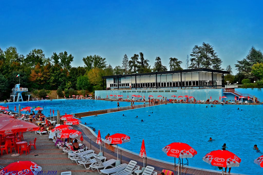 Acqui Terme, Viale Acquedotto Romano. La piscina termale presso le antiche terme (1930) by mauro1968