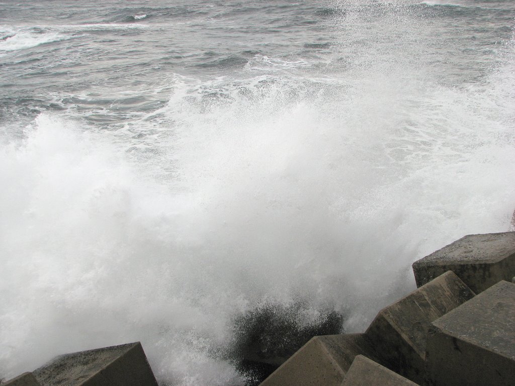 Rompeolas de San Esteban de Pravia by coolpix