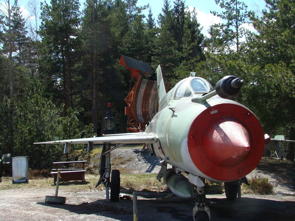 Finnish Aviation Museum by PlamenB