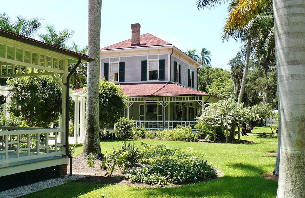 Edison & Ford Winter Estates by Qwesy