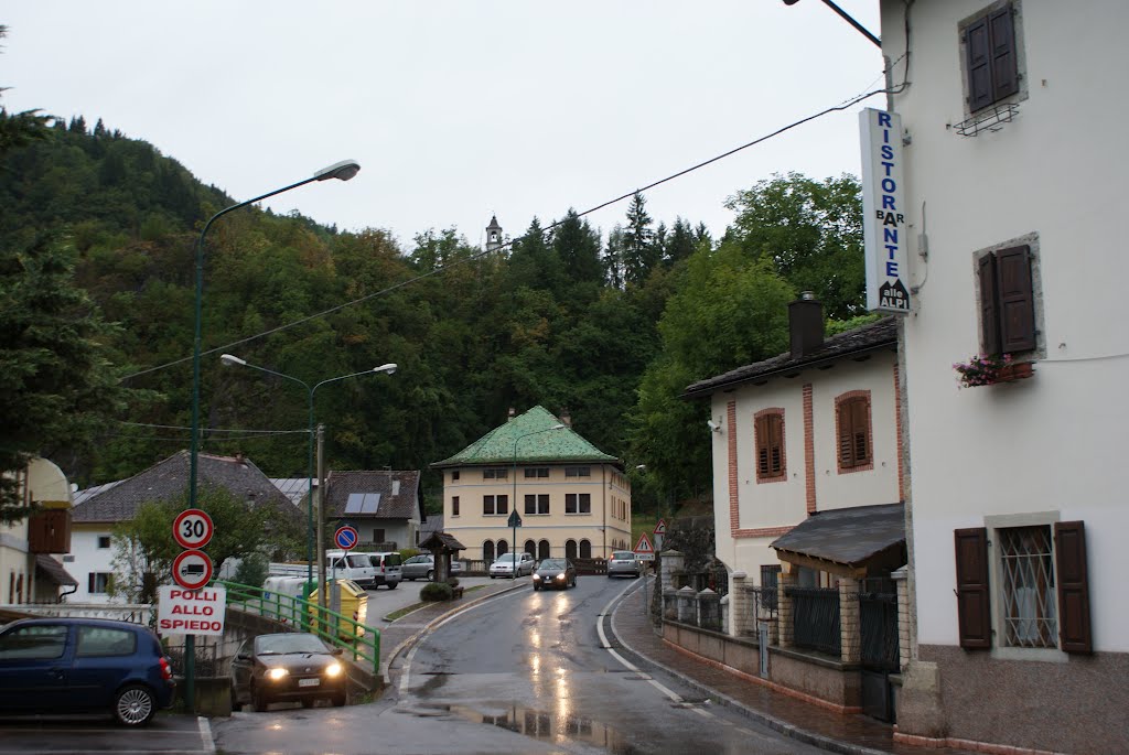 Comeglians l'ex Albergo Ristorante Raber by gbstefani