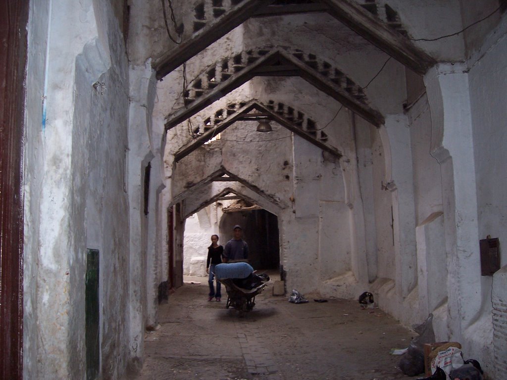 Medina de siglos (Tetuan) by Miguel González Reye…