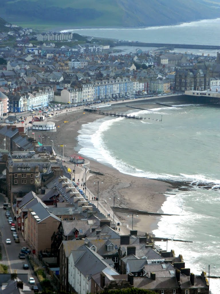 Aberystwyth, from Costitution Hill.. by Manoo G