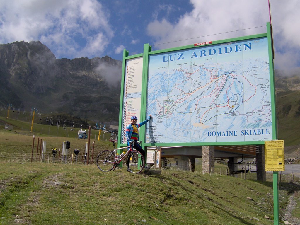 Valdemoro en Luz Ardiden by alberto alvarez