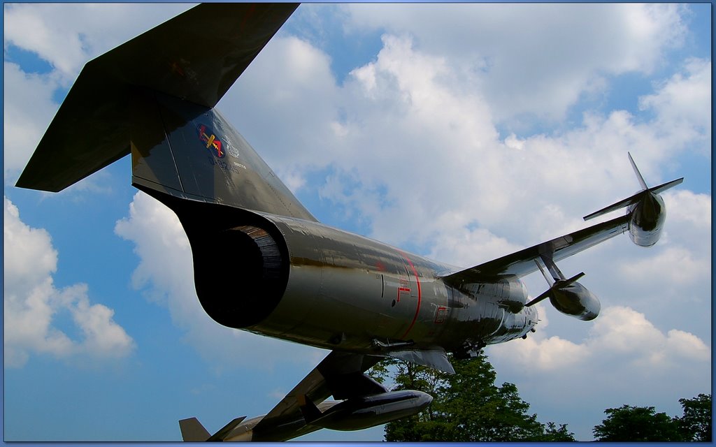 Airforce Museum, Holland by Hans J.S.C. Jongstra