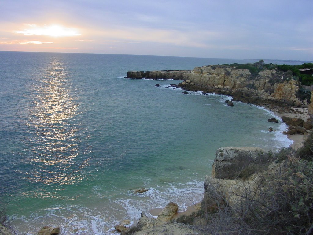 Castelo Beach by J. Pais