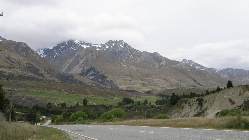 Richardson Range near Glenorchy, NZ by kaarvea