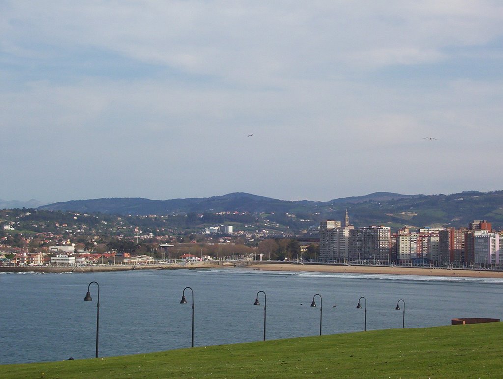 Gijon (Asturias), vista desde Sta. Catalina by ruby_xixon