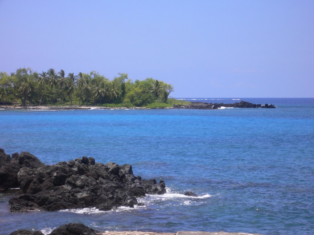 Kealakekua Bay, HI by salespro75