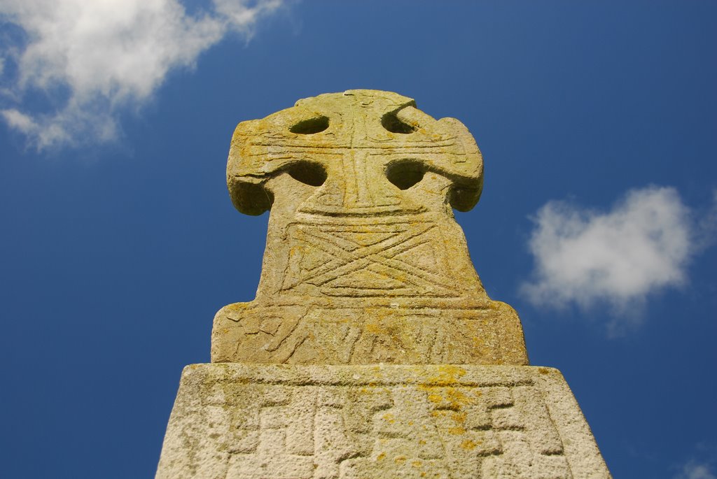 Celtic Cross Carew by Keith Bellis