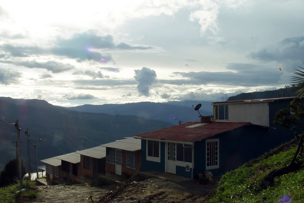 Barrio Colombia, Macanal by alvaro espinel