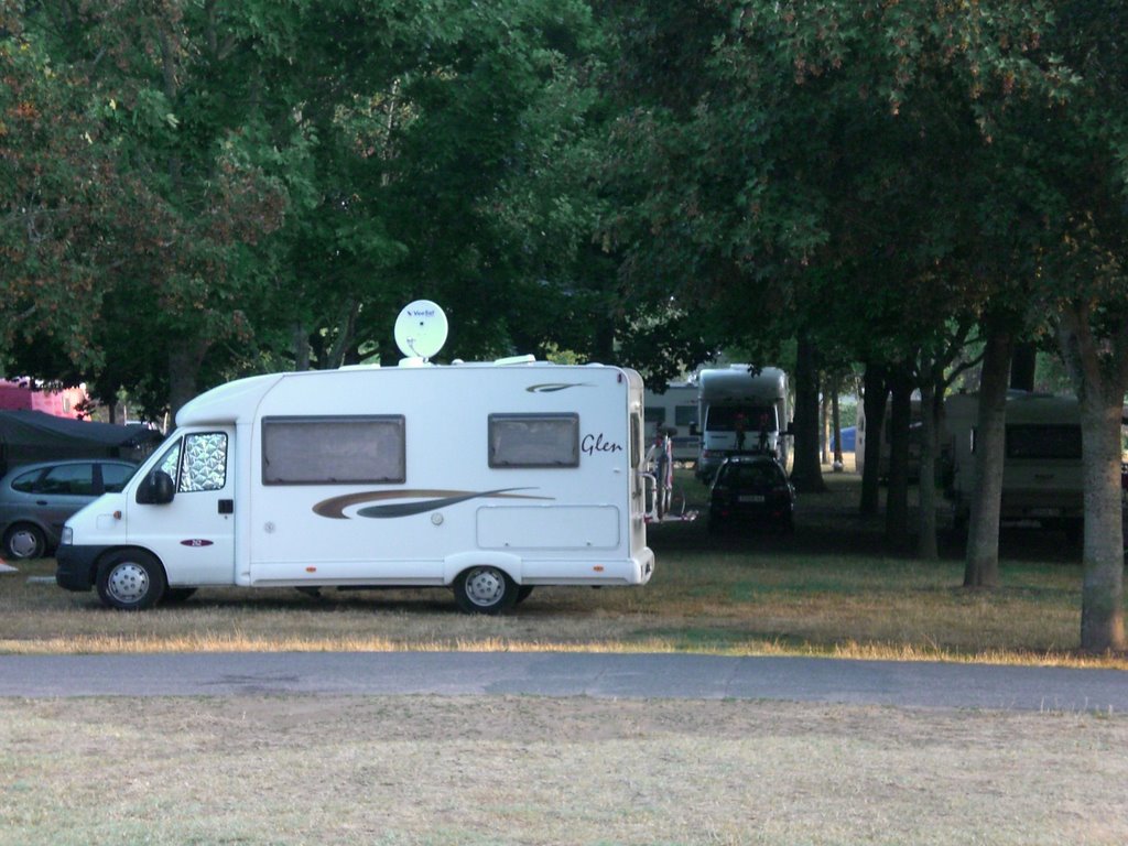 Amboise - Il camper al campeggio by Augusto Moretti