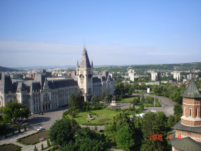 Palatul Culturii, Iasi by Ghiocela