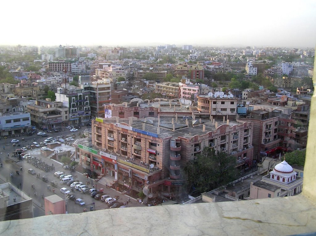 Jaipur, skyline from OM restaurant by Elios Amati