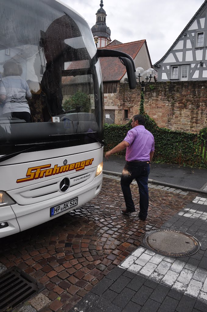 Erbach : Coach on Bruckenstraße by A Photographer