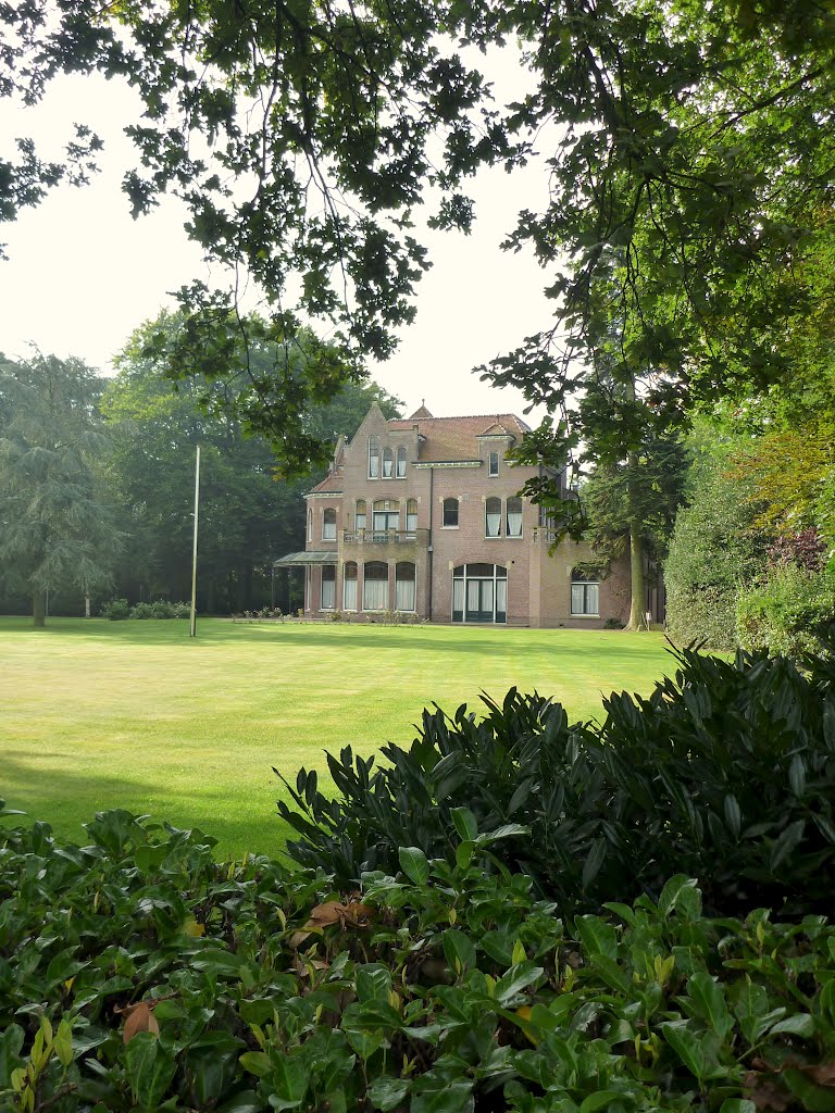 Villa Sterrebosch , (1900 - 1910) by Mart61