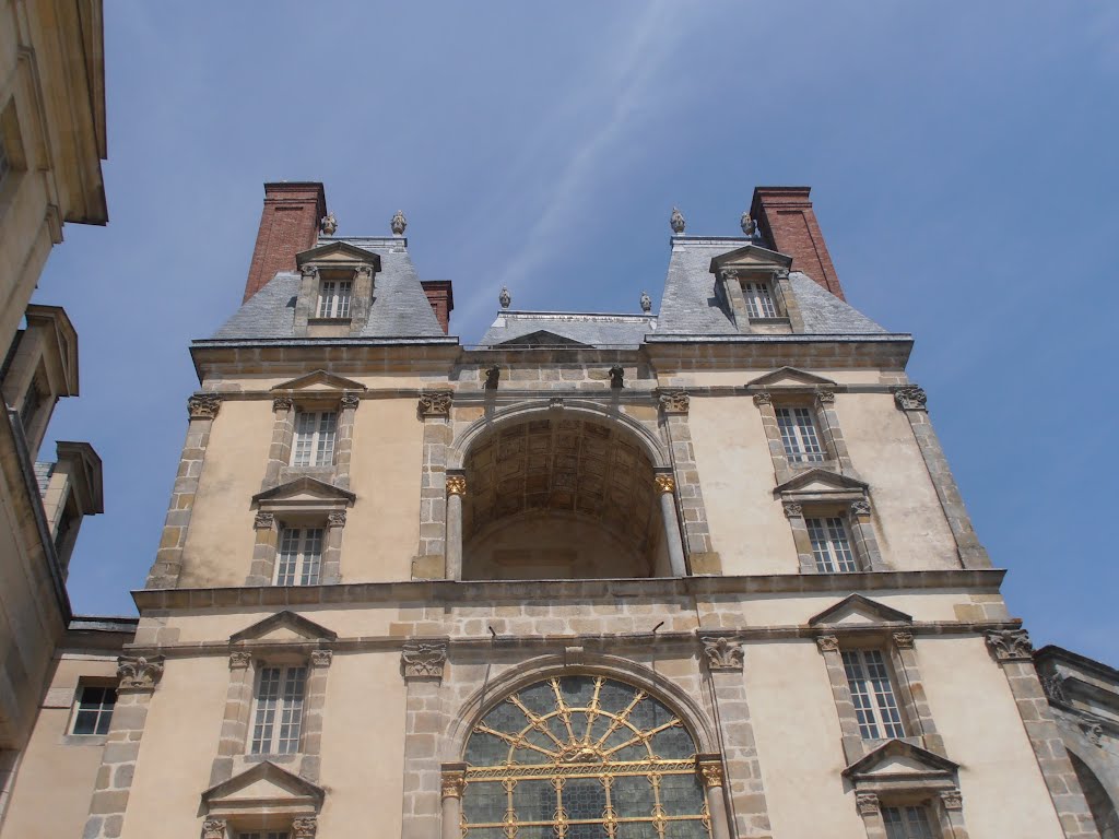 Le Château de Fontainebleau le 18 juillet 2012. by Divio