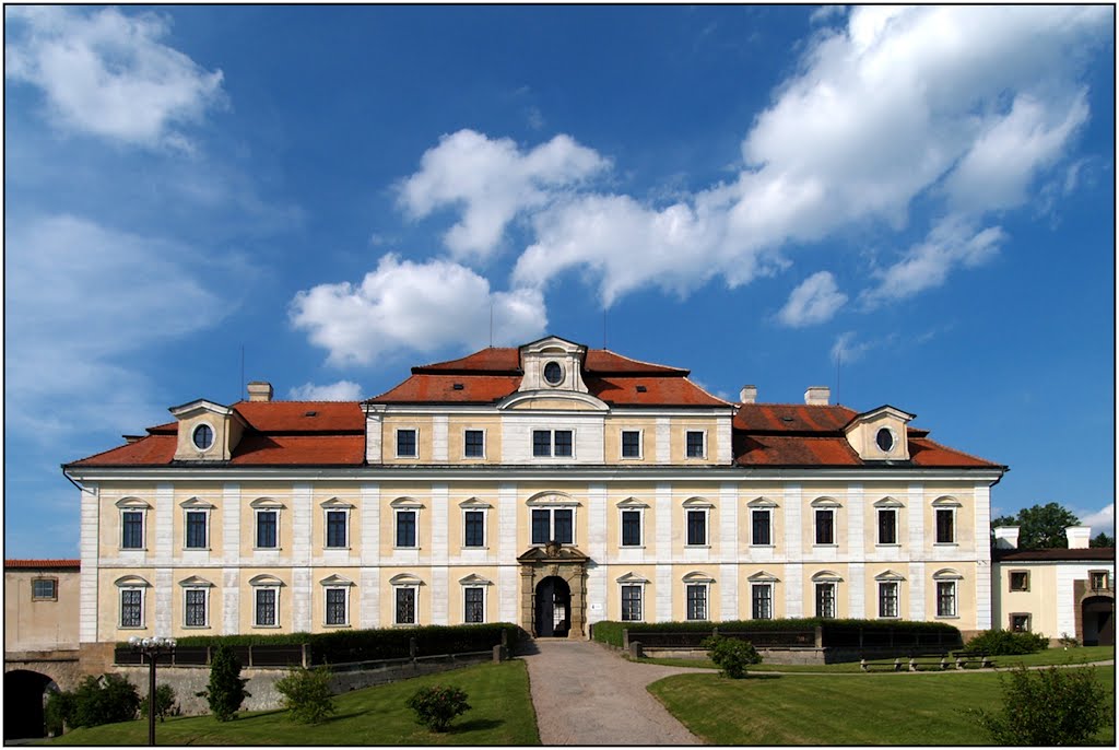 Rychnov nad Kněžnou zámek by Horst Gryger