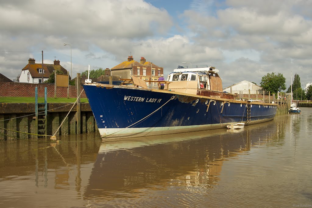 Western Lady at Rye by Ria Overbeeke