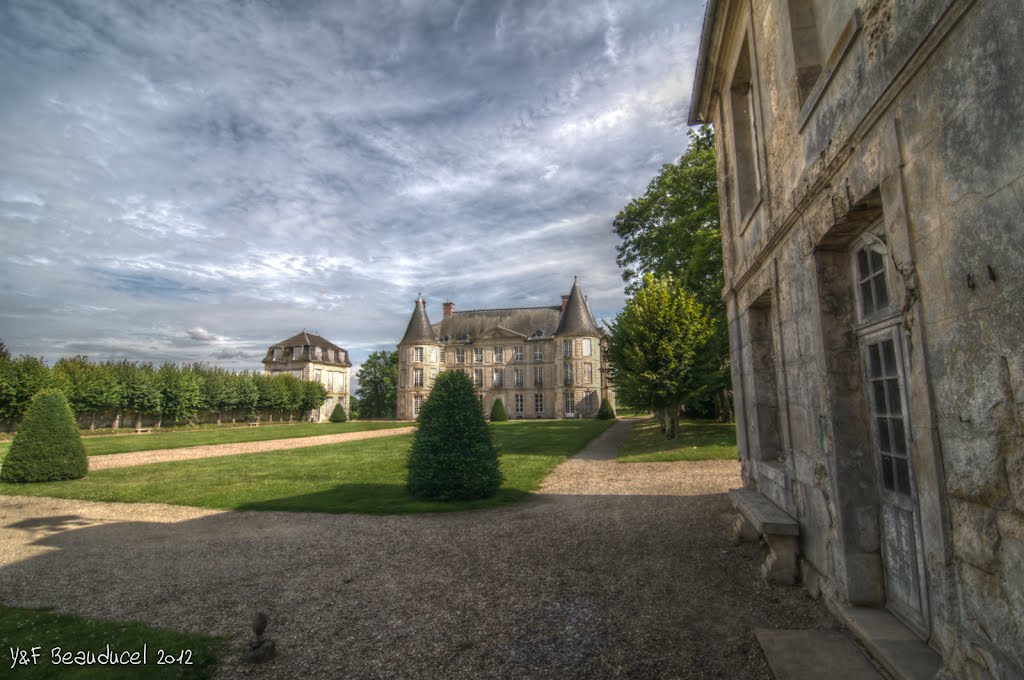 Château d'Hénonville by Yanti & François Beauducel