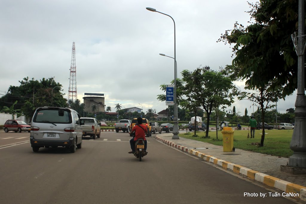 Street in Vientiane by Tuấn Canon