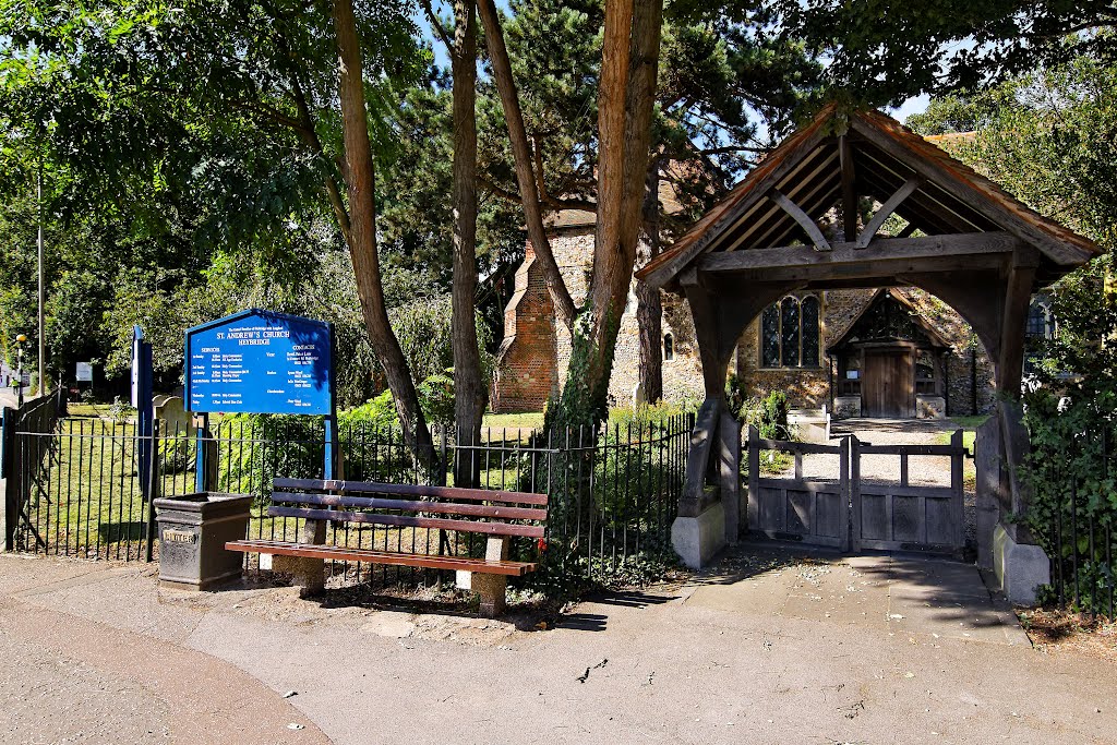 Church of St Andrew, Heybridge, Maldon, Essex, Aug 2012 by keithb