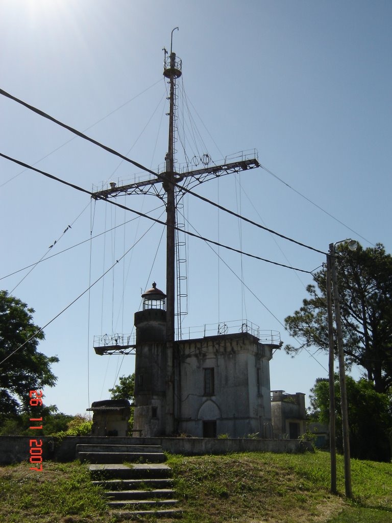 Faro Historico (en restauracion) - Isla Martin Garcia by cesar_abad