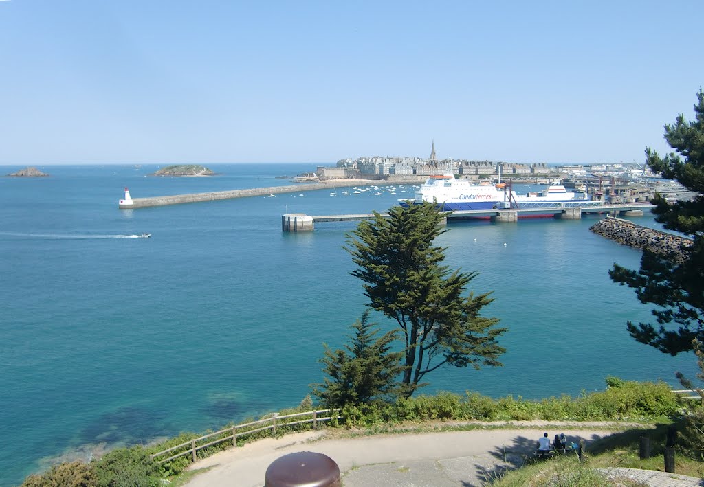 Saint-Malo, gezien vanuit Saint-Servan (Trudi) by Trudi