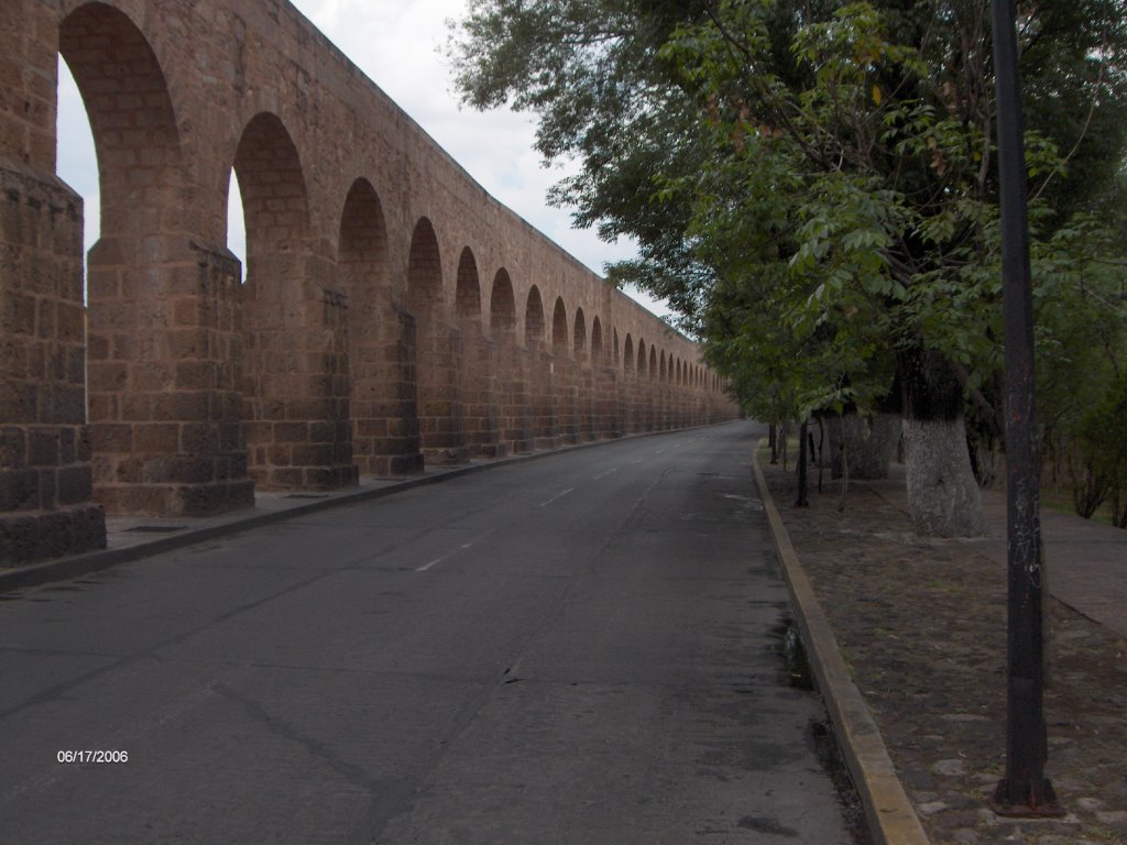 Acueducto Morelia by AlbertoJuvenal