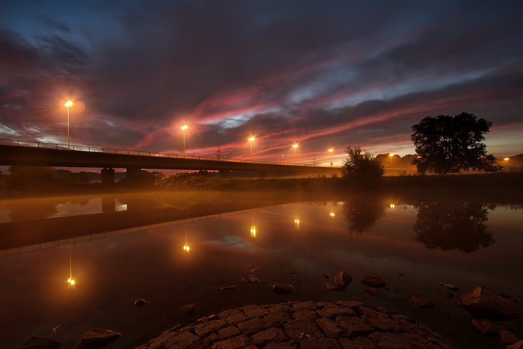 Sonnenaufgang an der Ruhr by Ulrich Greger