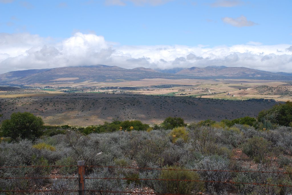 Robertson Pass from Klein Karoo by Niek Saal