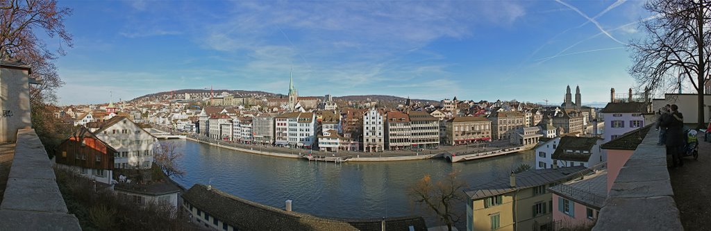 Zurich, View on Limmat from Lindenhof by mikefeusi