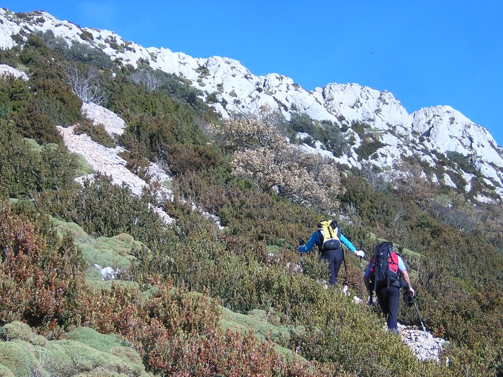 Subiendo el Pico Fragineto by J.Enrique.R.S.J