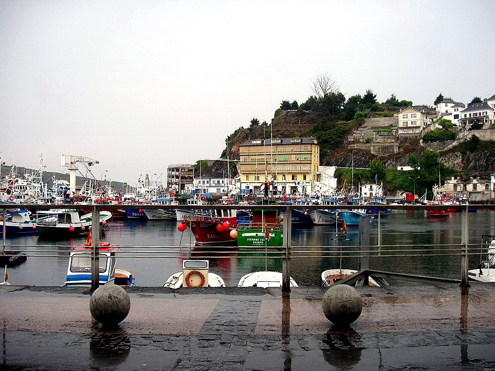 Puerto, Luarca, Valdes, Asturias by Antonio Alba