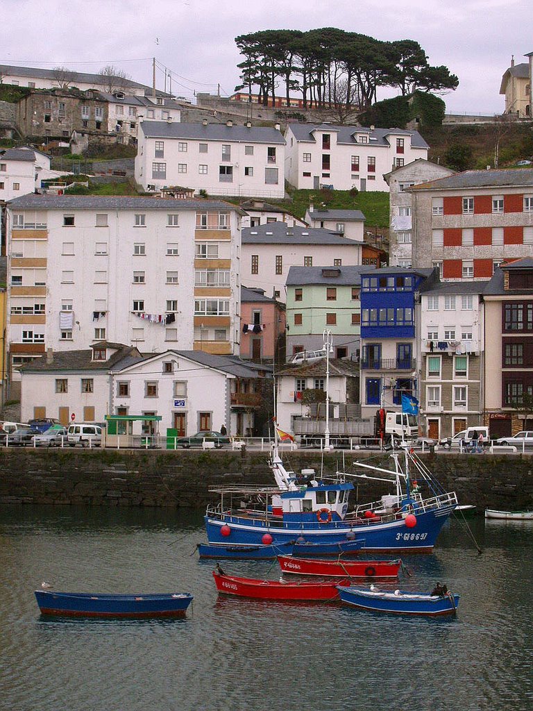 Puerto, Luarca, Valdes, Asturias by Antonio Alba