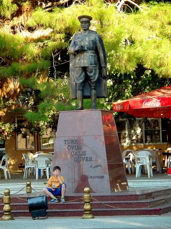 İpsala Cumhuriyet Meydanı by Trakya Gezi Rehberi