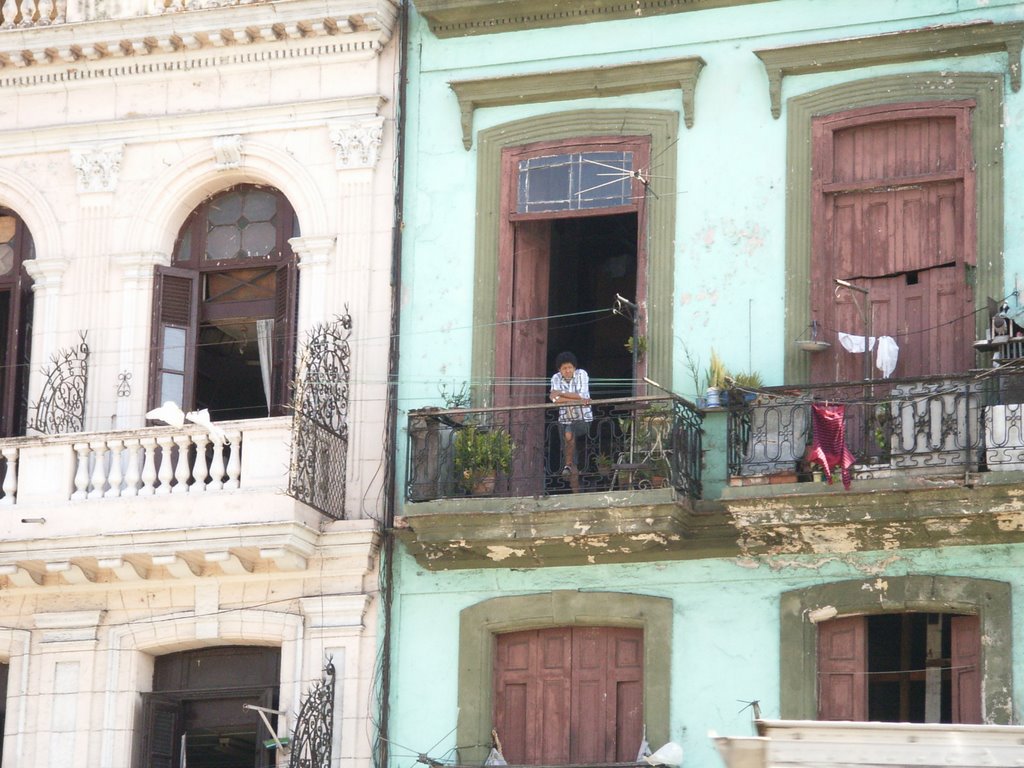 Balcones de Habana - Cuba by Stathis Chionidis