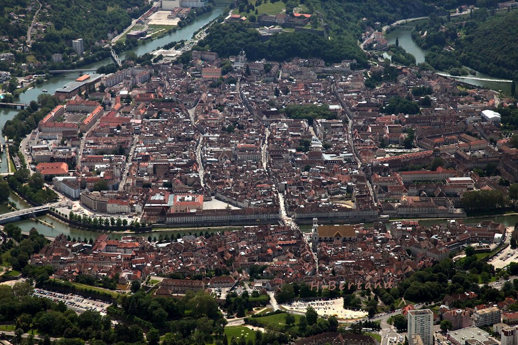 Dans la boucle du Doubs by Henri Bertand