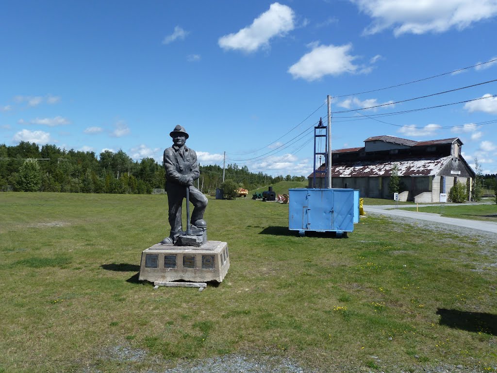 L'Ancienne-Mine-Lamaque (1935-1985), Val d'Or by FGuertin