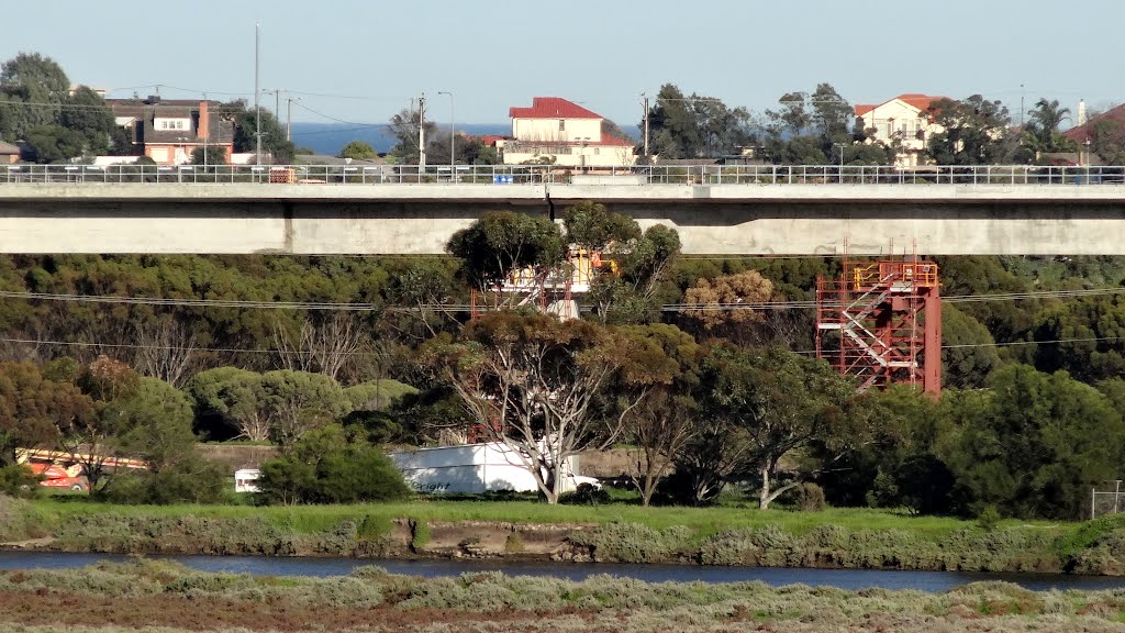 NOARLUNGA/SEAFORD RAIL VIADUCT by ScottAlba