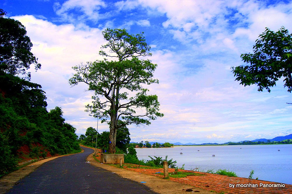 Hồ - Lăk - Lake by mocnhan