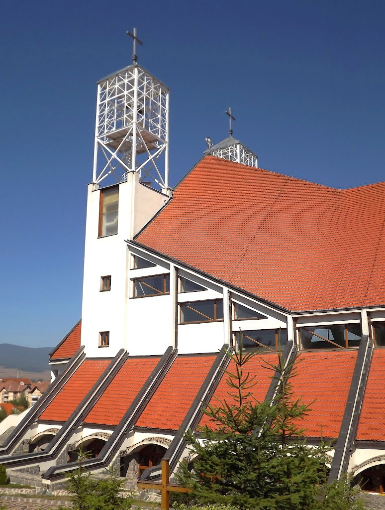 Miercurea Ciuc - Biserica Romano-Catolică ''Sfântul Augustin'' / Csíkszereda - ''Szent Ágoston'' Plébániatemplom by danger.mouse