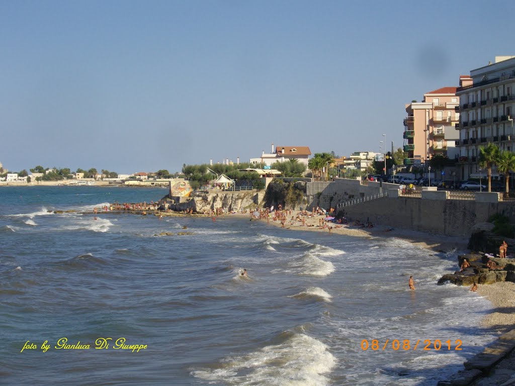 Trani, lungomare by Gianluca Di Giuseppe